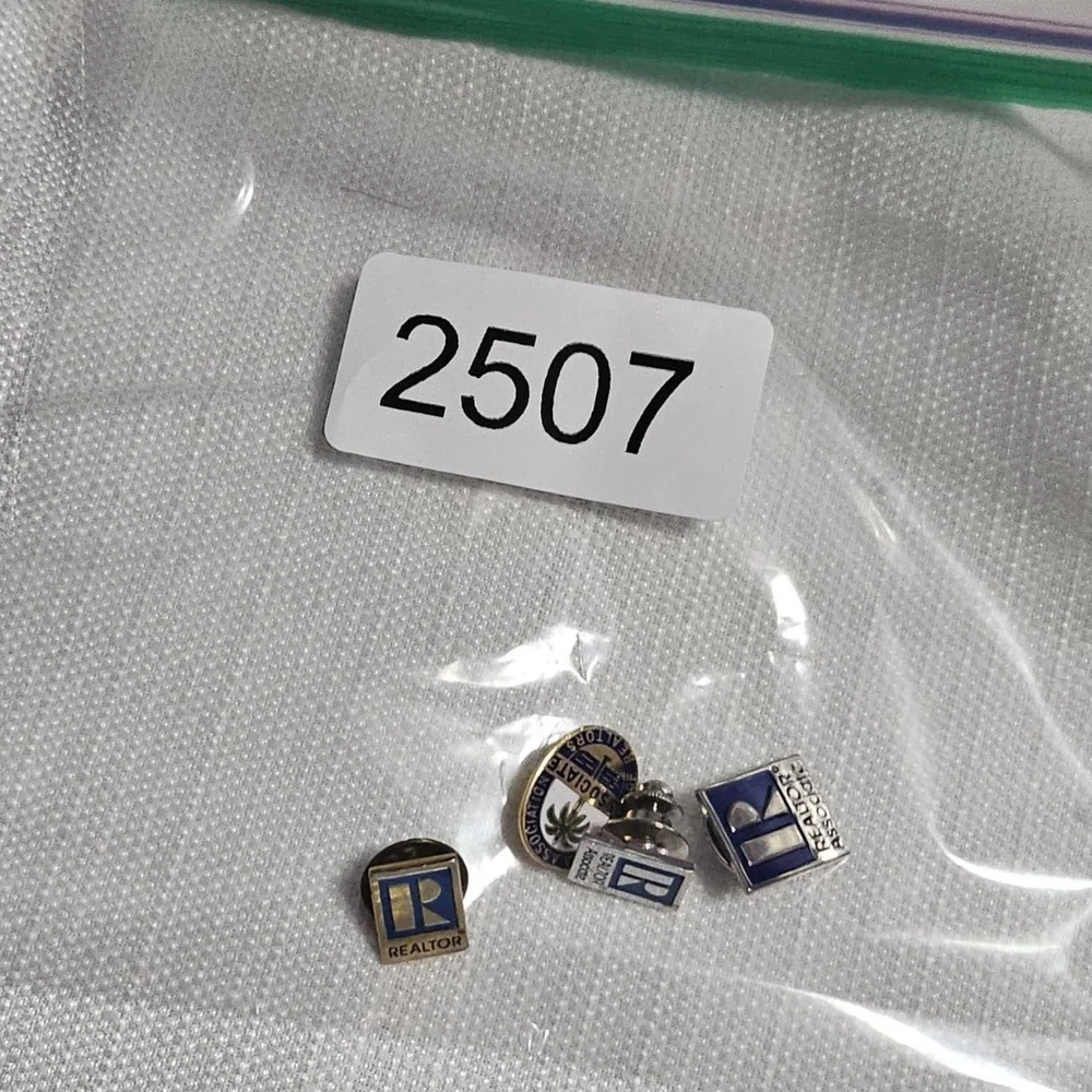 Vtg REALTOR Florida‎ Official Lapel Pins Blue Gold Silver Collectible Set of 4